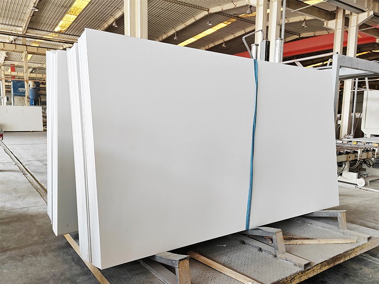 pure white quartz slabs