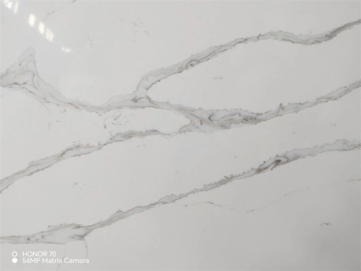 Calacatta Supreme Quartz 04